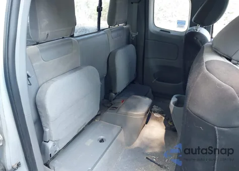 2010 Toyota Tacoma z USA, uszkodzony, nr VIN 5TEUX4EN8AZ730846